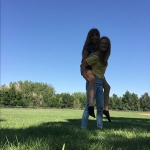 Meet your Posher, Camille